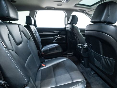 Used 2025 Kia Telluride S image 35