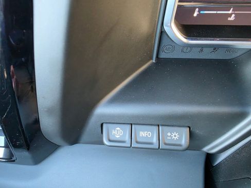 Used 2024 GMC Sierra 1500 AT4 w/ Technology Package image 18