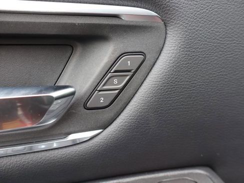 Used 2026 RAM 1500 Laramie AWD/4WD image 11