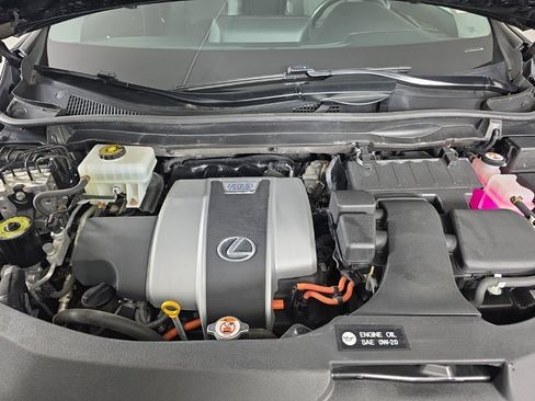 Used 2018 Lexus RX 450h AWD w/ Premium Package image 9