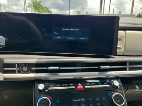 Used 2025 Hyundai Santa Fe SEL FWD image 24