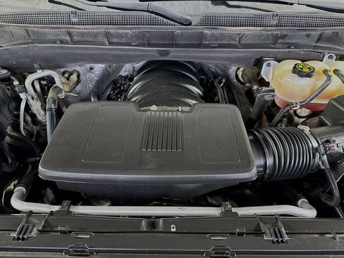 Used 2024 Chevrolet Suburban Z71 AWD/4WD image 41