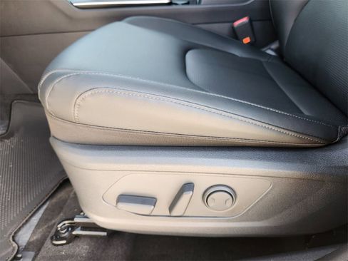 New 2026 Kia Sportage EX image 17