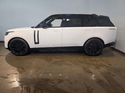 New 2026 Land Rover Range Rover Long Wheelbase SE AWD/4WD image 3