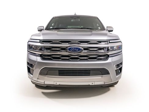 Used 2024 Ford Expedition Platinum image 9