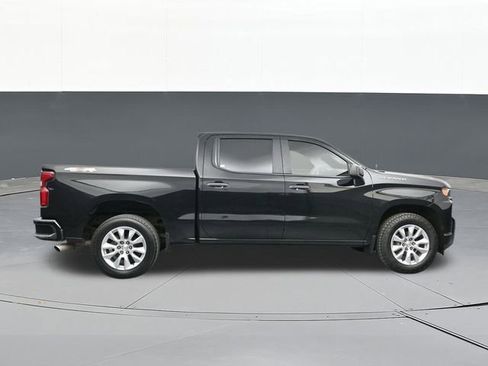 Used 2019 Chevrolet Silverado 1500 Custom w/ Custom Value Package image 17