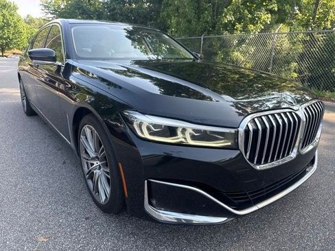 Used 2020 BMW 740i RWD image 3