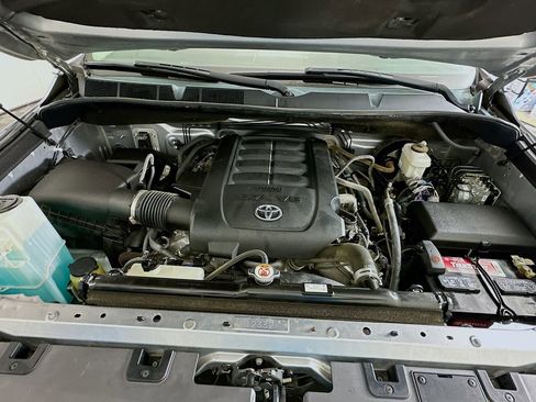 Used 2020 Toyota Tundra SR5 image 29