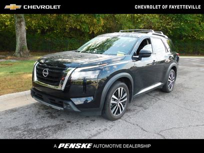 Used 2023 Nissan Pathfinder Platinum w/ Cargo Package