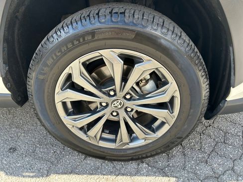 Used 2022 Toyota RAV4 Limited image 25