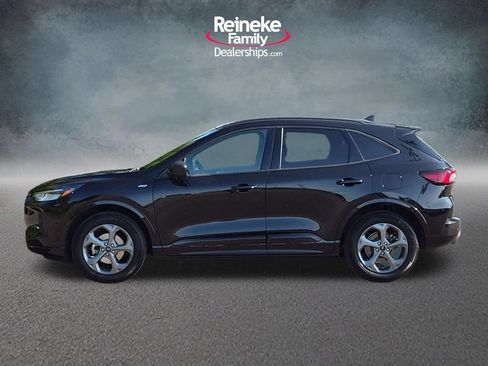 Used 2024 Ford Escape ST-Line w/ Tech Pack #1 AWD/4WD image 9