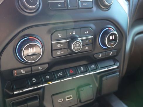 Used 2021 Chevrolet Silverado 1500 LT Trail Boss w/ Convenience Package II image 14