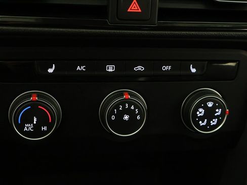 Used 2022 Volkswagen Taos SE w/ Driver Assistance Package image 45