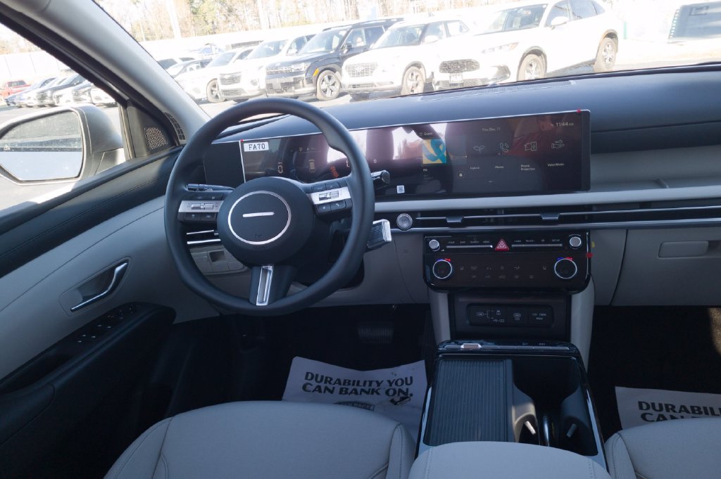 New 2026 Hyundai Tucson SEL FWD image 19