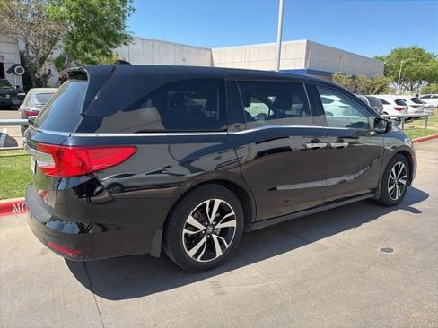 Used 2019 Honda Odyssey Elite image 2