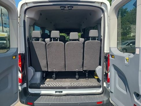 Used 2018 Ford Transit 350 XLT RWD image 7