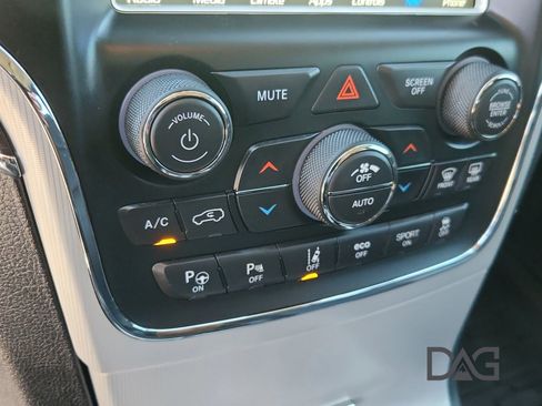 Used 2018 Jeep Grand Cherokee Summit w/ Platinum Series Group image 33