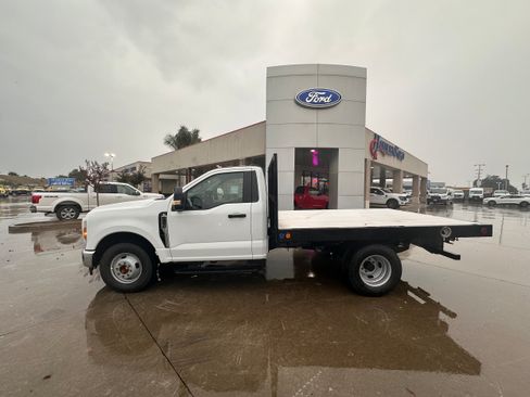 New 2026 Ford F350 XL w/ XL Chrome Package RWD image 7