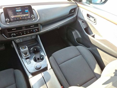 Used 2023 Nissan Rogue S image 12