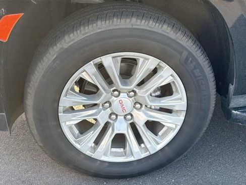 Certified 2023 GMC Yukon Denali image 6