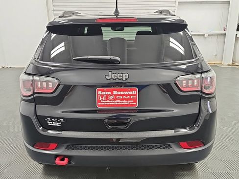 Used 2022 Jeep Compass Trailhawk AWD/4WD image 8
