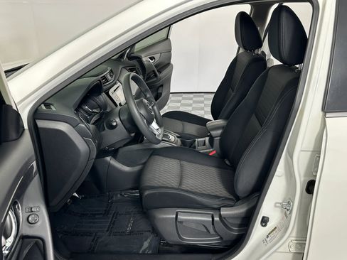 Used 2017 Nissan Rogue S w/ S Appearance Package image 24