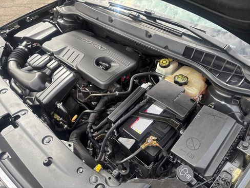 Used 2015 Buick Verano FWD image 33