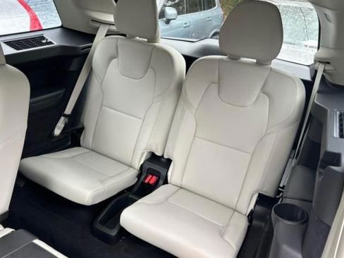 Used 2025 Volvo XC90 T8 Plus w/ Protection Package Premier AWD/4WD image 5