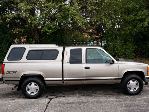 Used 1998 Chevrolet Silverado 1500 4x4 Extended Cab w/ Preferred Equipment Group 2 image 28