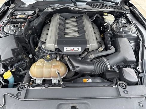 Used 2015 Ford Mustang GT image 38