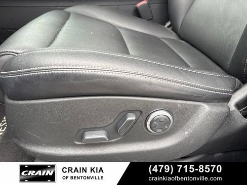 Used 2022 Genesis GV70 2.5T w/ Cargo Package AWD/4WD image 19