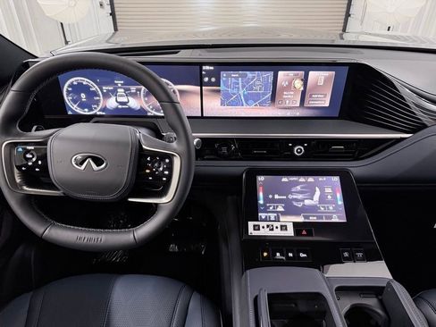 New 2026 INFINITI QX80 4WD image 15