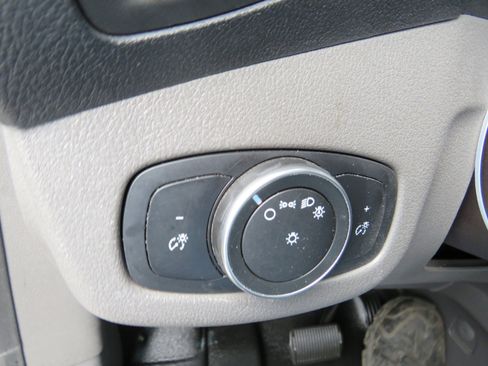 Used 2020 Ford Transit Connect XL image 10