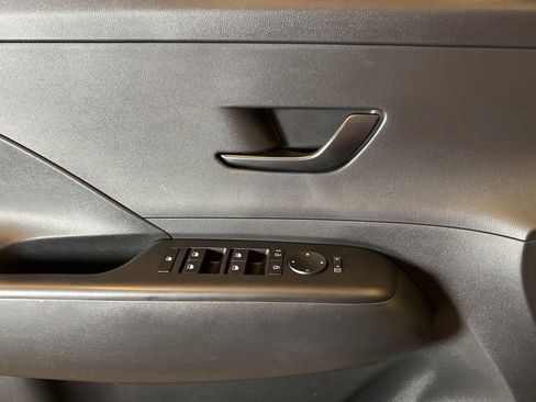 Used 2024 Hyundai Kona SEL image 18