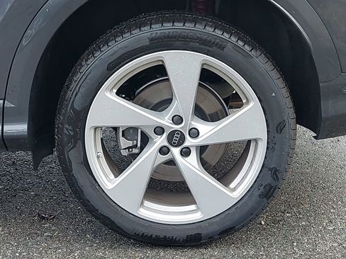 New 2025 Audi Q5 Premium Plus image 35