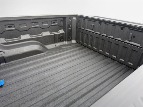 Certified 2024 Chevrolet Colorado Z71 w/ Z71 Convenience Package 2 image 25