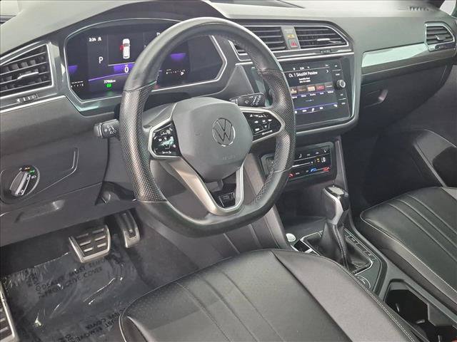 Used 2022 Volkswagen Tiguan SE R-Line AWD/4WD image 10