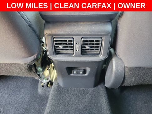 Used 2021 Toyota RAV4 XLE w/ Carpet Mat Package (TMS) FWD image 14