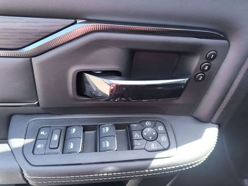 New 2026 RAM 2500 Rebel AWD/4WD image 13