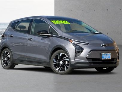 Used 2022 Chevrolet Bolt LT w/ Infotainment Package