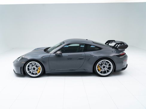 Certified 2026 Porsche 911 GT3 RWD image 2