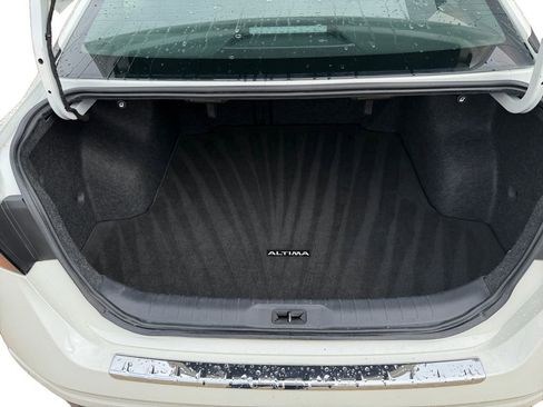 Used 2022 Nissan Altima 2.5 SR FWD image 18