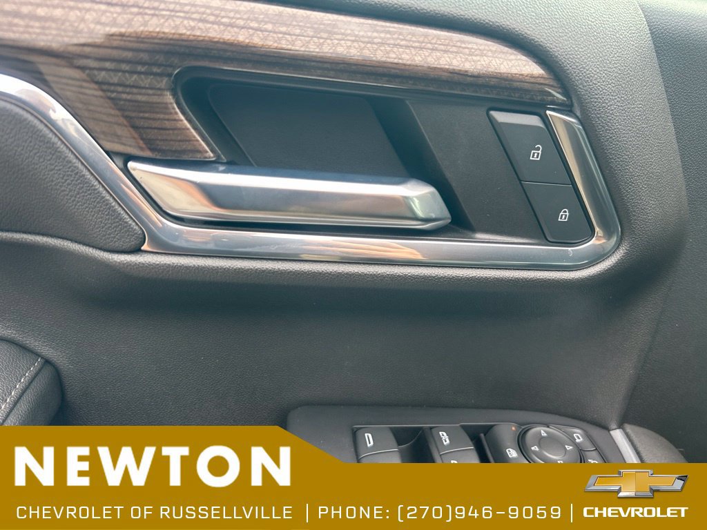 Used 2022 Chevrolet Silverado 1500 LT Trail Boss w/ LT Trail Boss Premium Package AWD/4WD image 9
