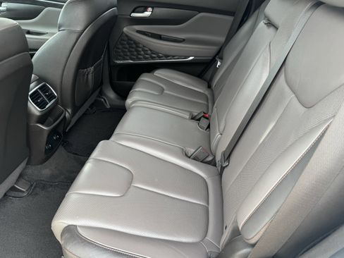 Used 2019 Hyundai Santa Fe Limited image 11