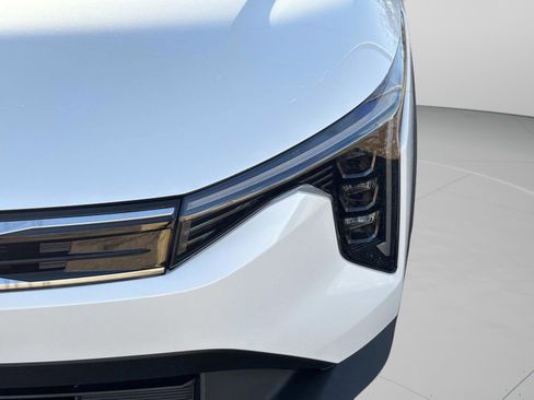 New 2025 Kia K4 EX image 10