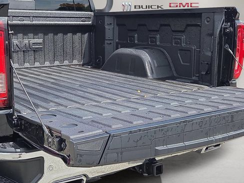 Used 2024 GMC Sierra 1500 SLT w/ SLT Premium Package AWD/4WD image 18