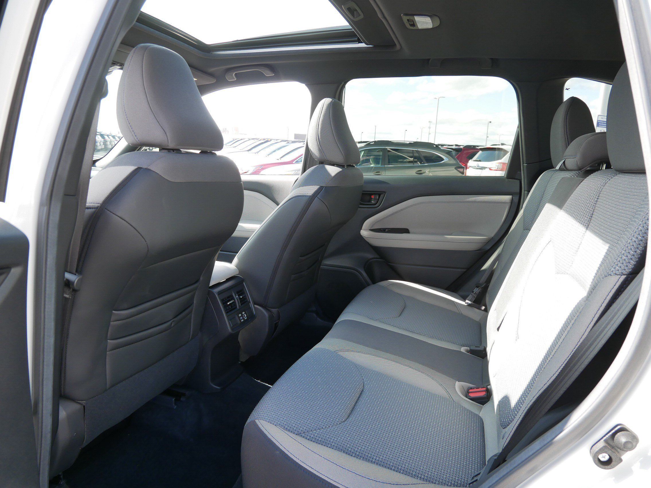 Used 2026 Subaru Forester Premium AWD/4WD image 24