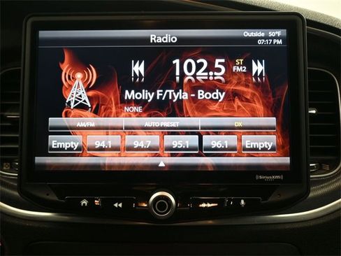 Used 2018 Dodge Charger R/T image 3