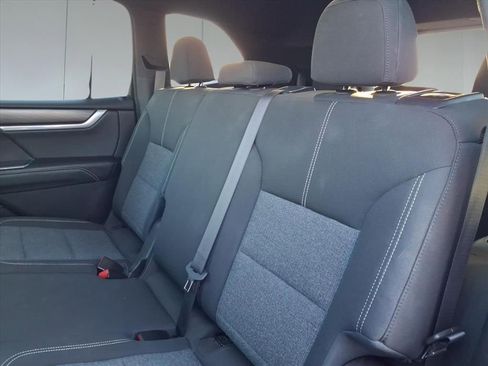 Used 2025 GMC Acadia Elevation image 27