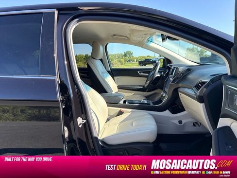 Used 2021 Ford Edge Titanium AWD/4WD image 8